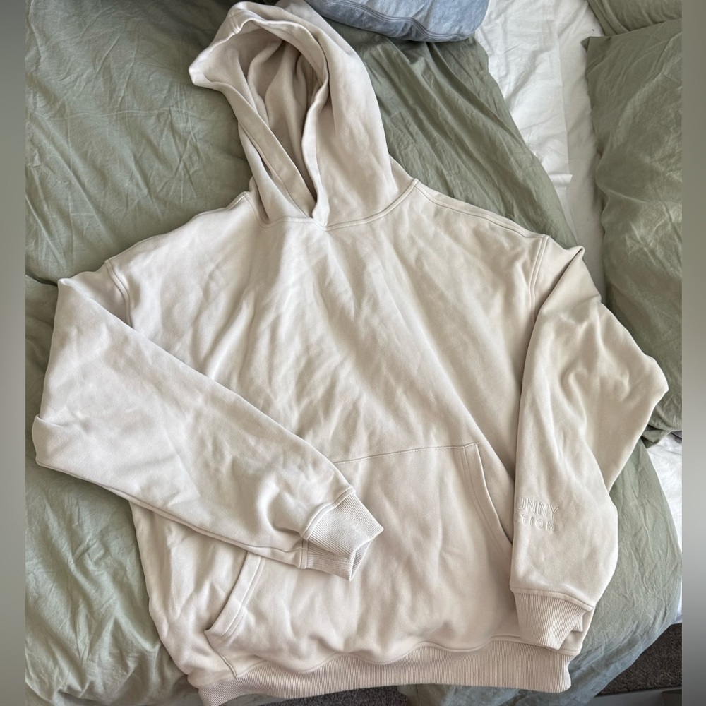 Buffbunny boyfriend cloud hoodie